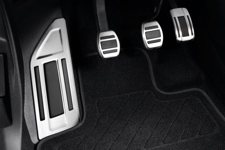 Kit De Pedales Y Reposapies De Aluminio - Para Vehículo Con Cvm  opel